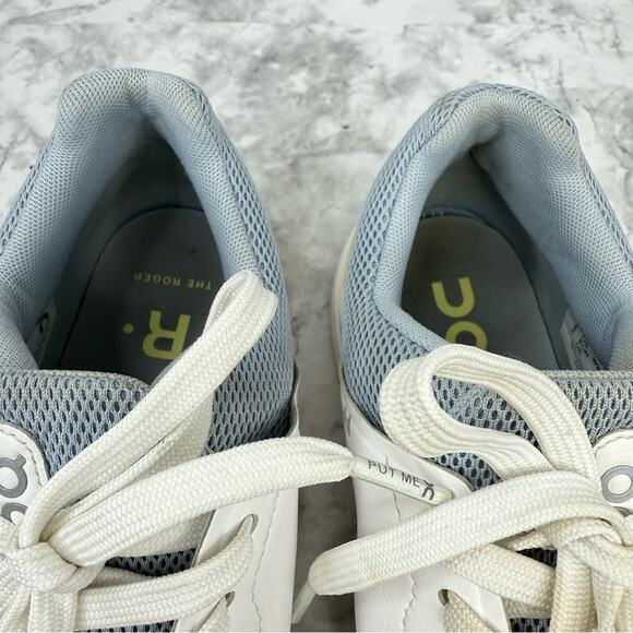 On Running THE ROGER Advantage Women’s Sz 8.5 White and Gray Athletic Shoes - Picture 7 of 14